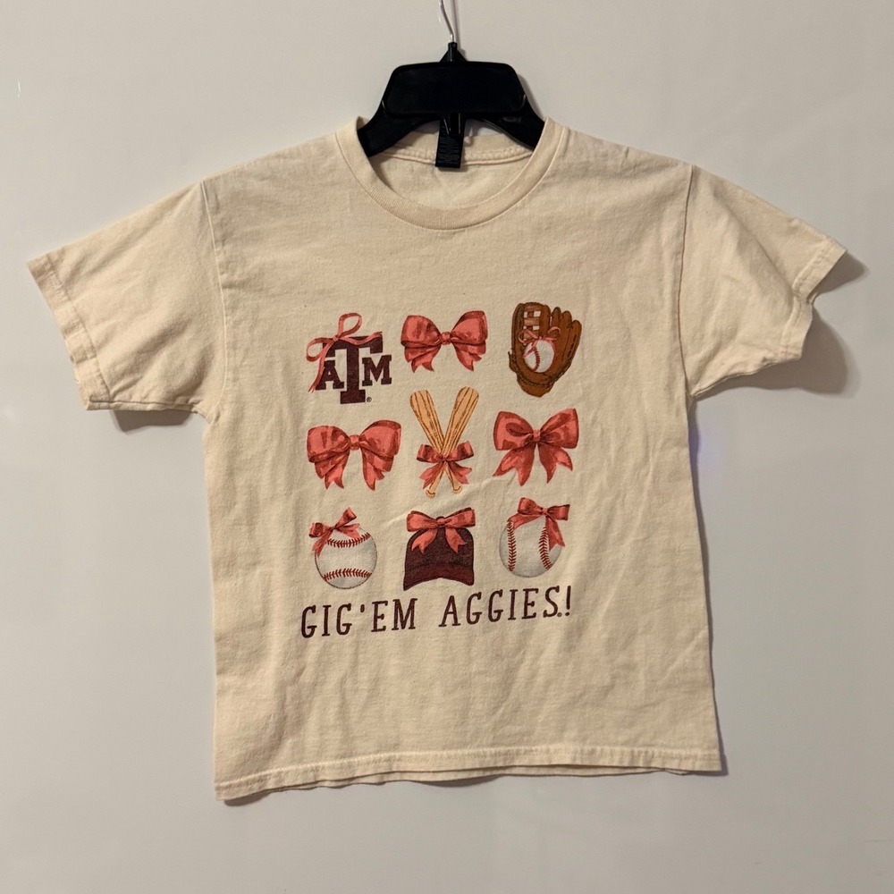 Gildan Texas A&M Aggies Youth T-Shirt Cream Bows Baseball Gig Em S